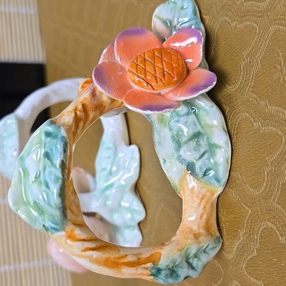 Colorful Ceramic Napkin Rings Set - Picture 5 of 11